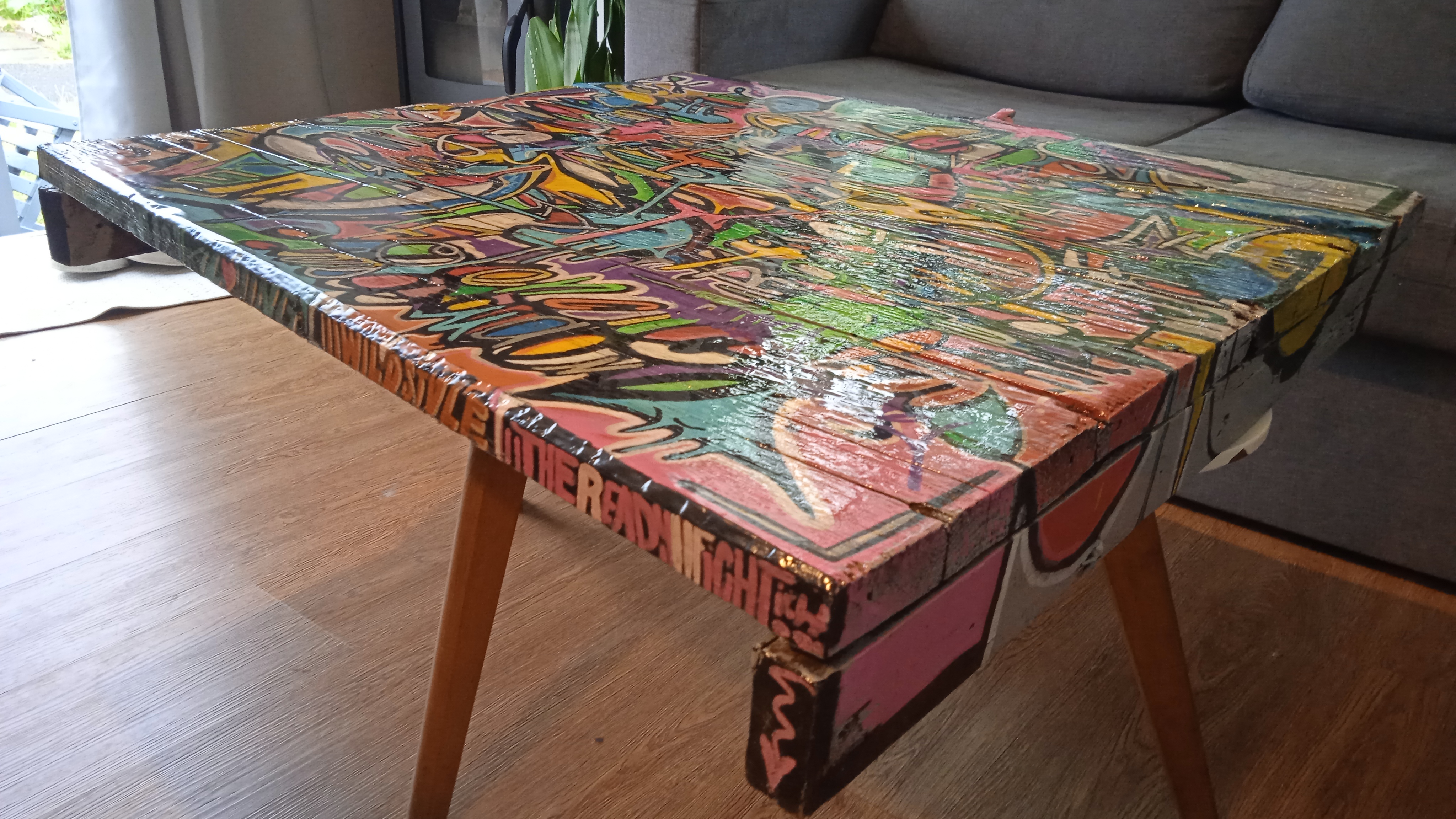 Collaborative Wooden Tray – Graffiti Style
