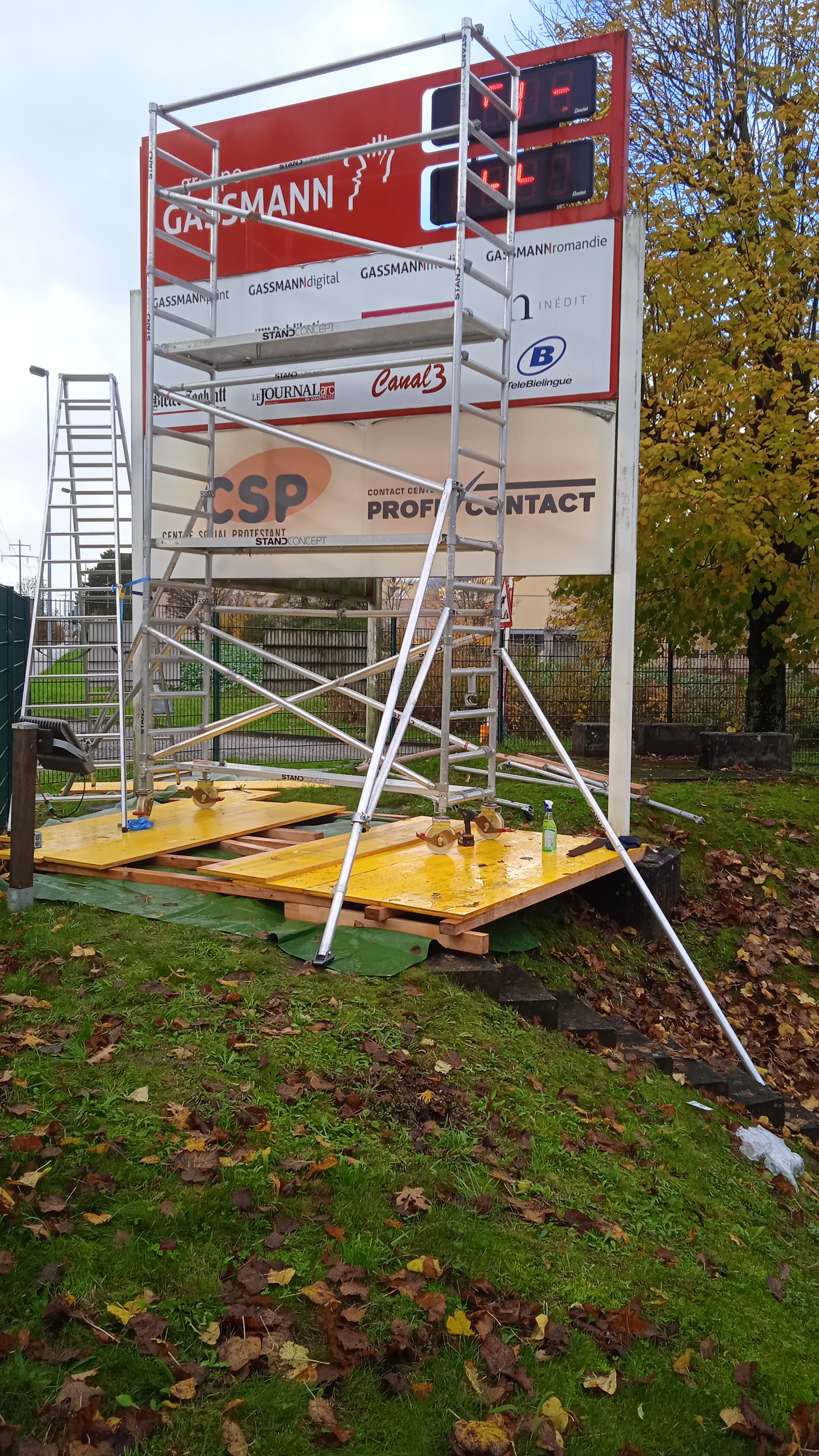 Refurbishment of Outdoor Totem Signage